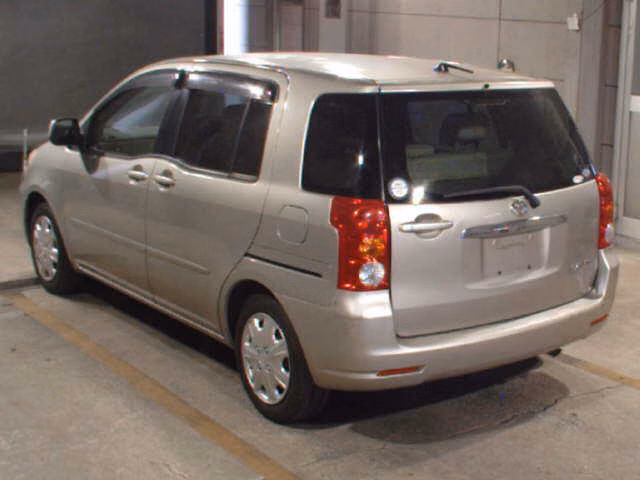 TOYOTA RAUM