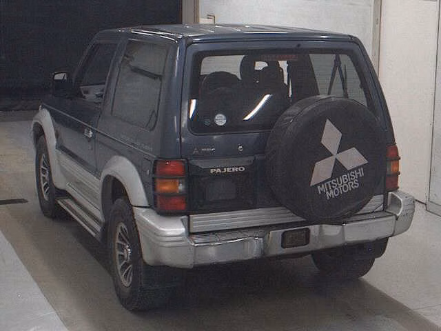 MITSUBISHI PAJERO