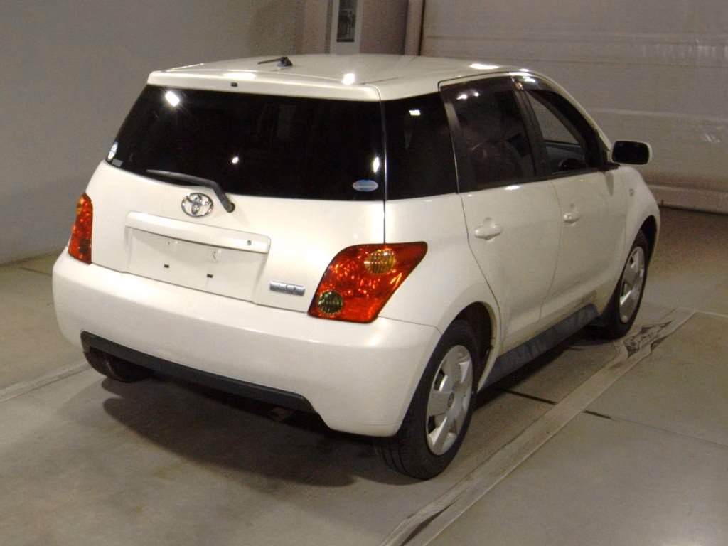 TOYOTA IST