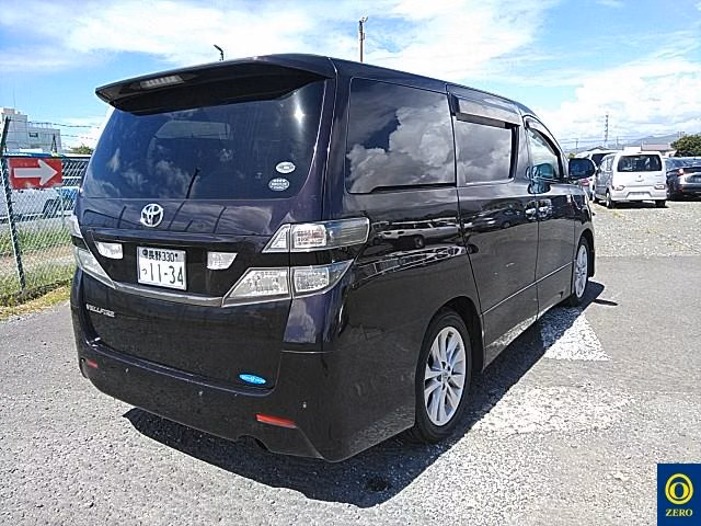 TOYOTA VELLFIRE
