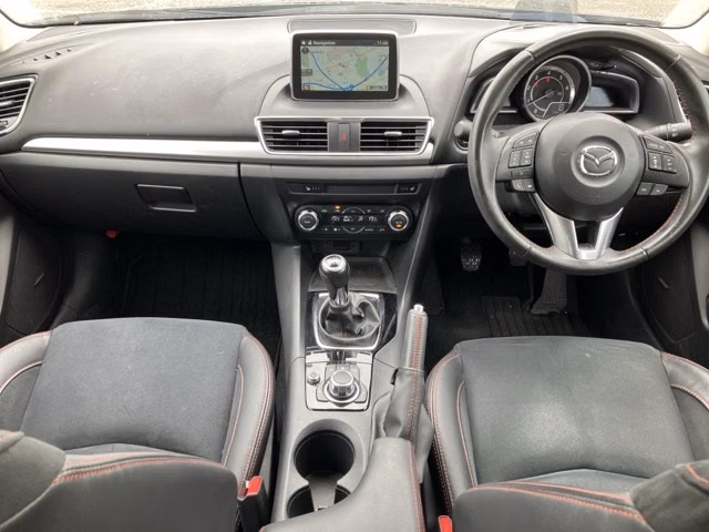 MAZDA AXELA
