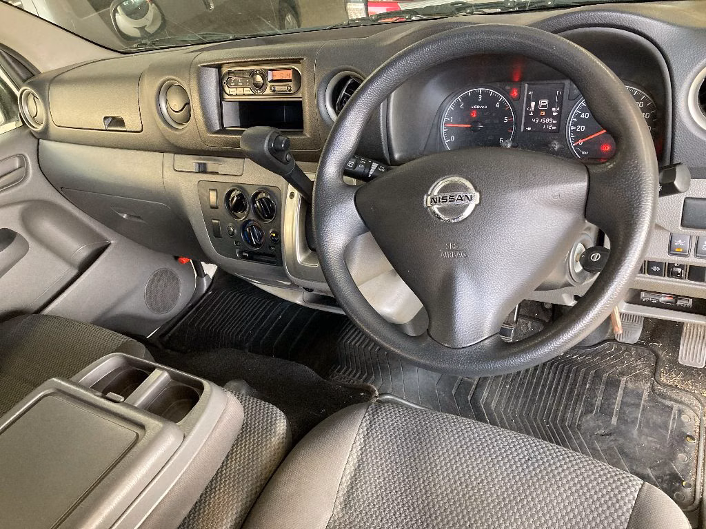 NISSAN NV350 CARAVAN