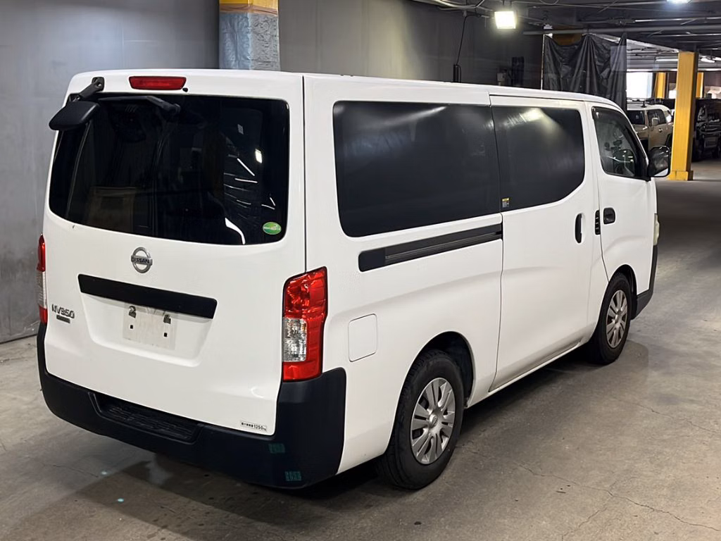 NISSAN NV350 CARAVAN