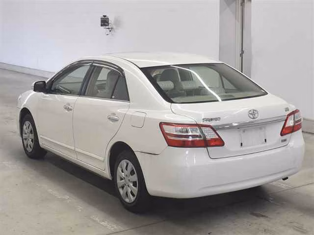 TOYOTA PREMIO