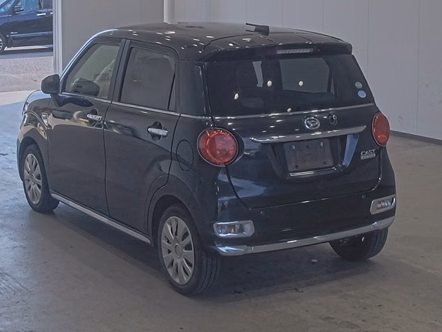 DAIHATSU CAST