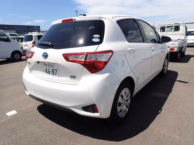 TOYOTA VITZ