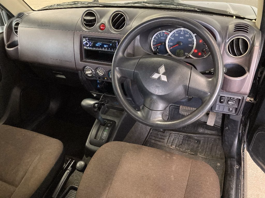MITSUBISHI PAJERO MINI