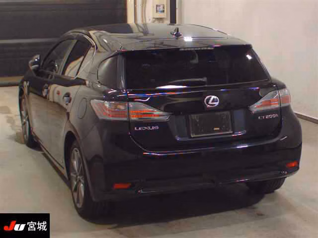 LEXUS CT200H