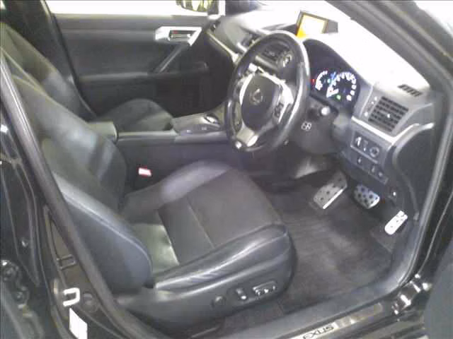 LEXUS CT200H