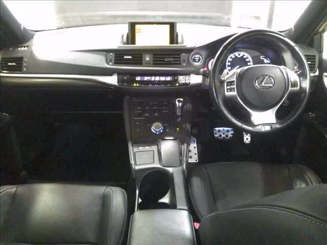 LEXUS CT200H
