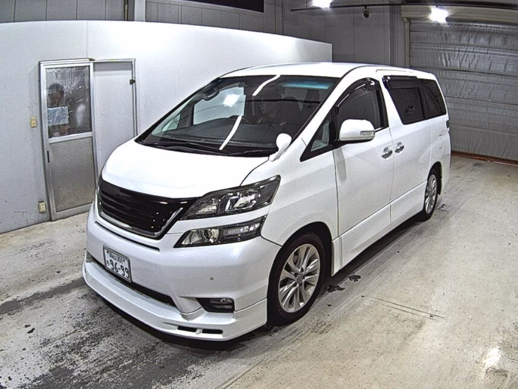TOYOTA VELLFIRE