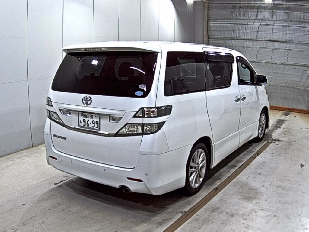 TOYOTA VELLFIRE