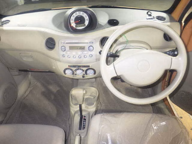 DAIHATSU ESSE