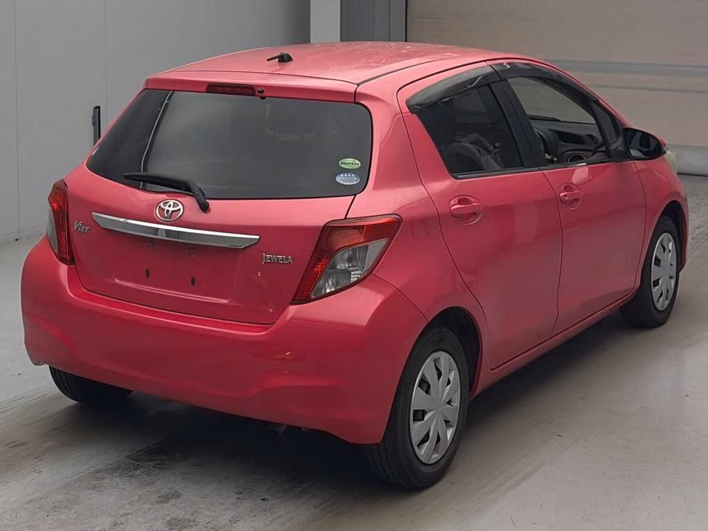 TOYOTA VITZ