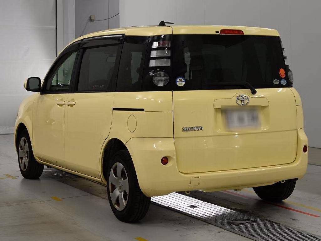 TOYOTA SIENTA