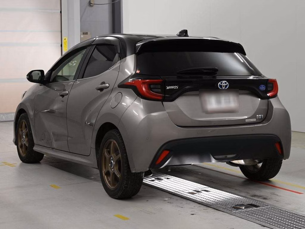 TOYOTA YARIS