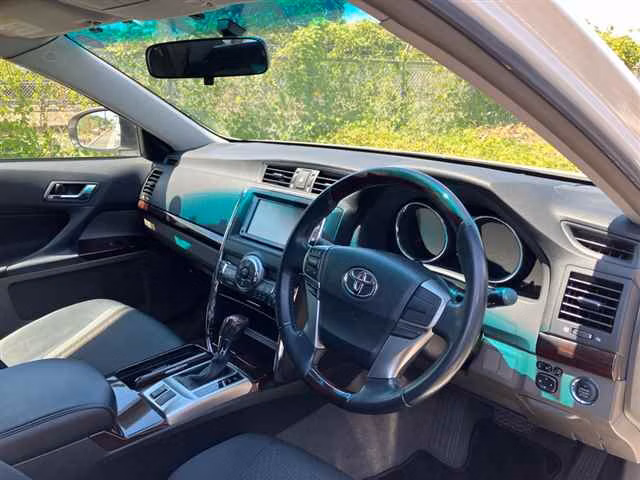 TOYOTA MARK X