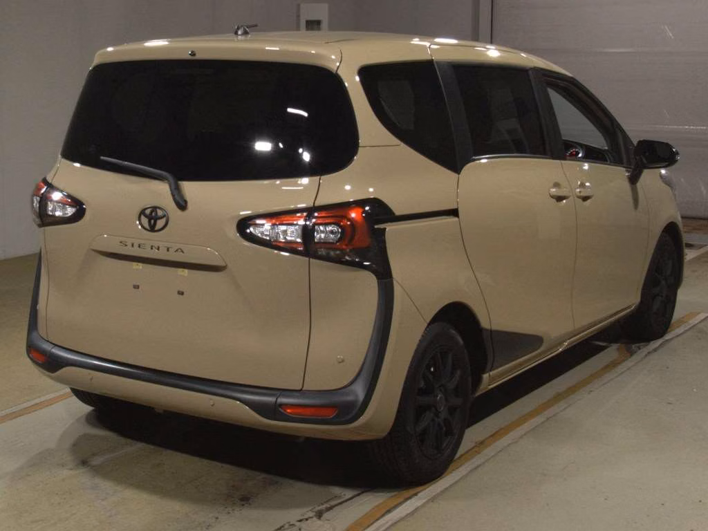 TOYOTA SIENTA