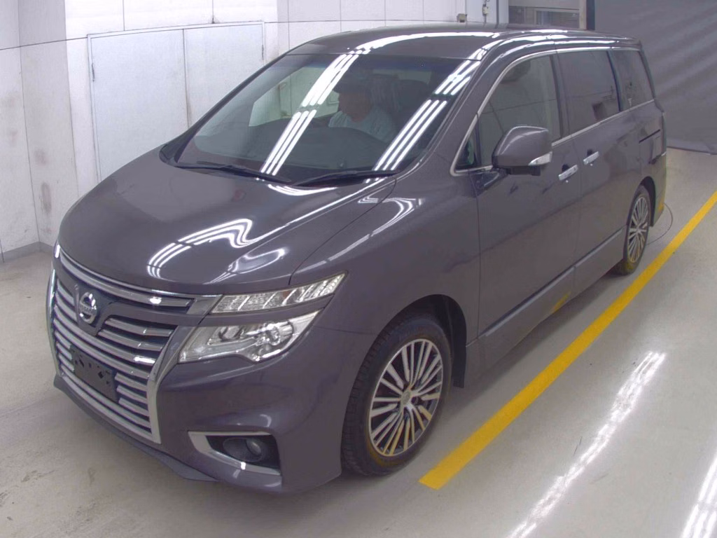 NISSAN ELGRAND