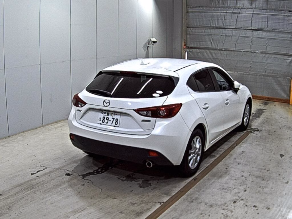 MAZDA AXELA