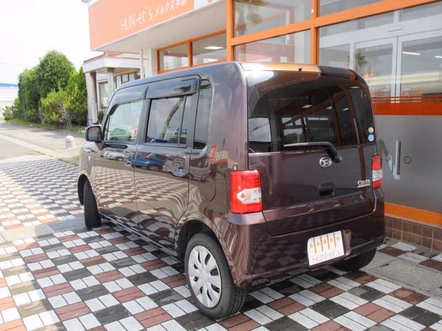 DAIHATSU MOVE CONTE