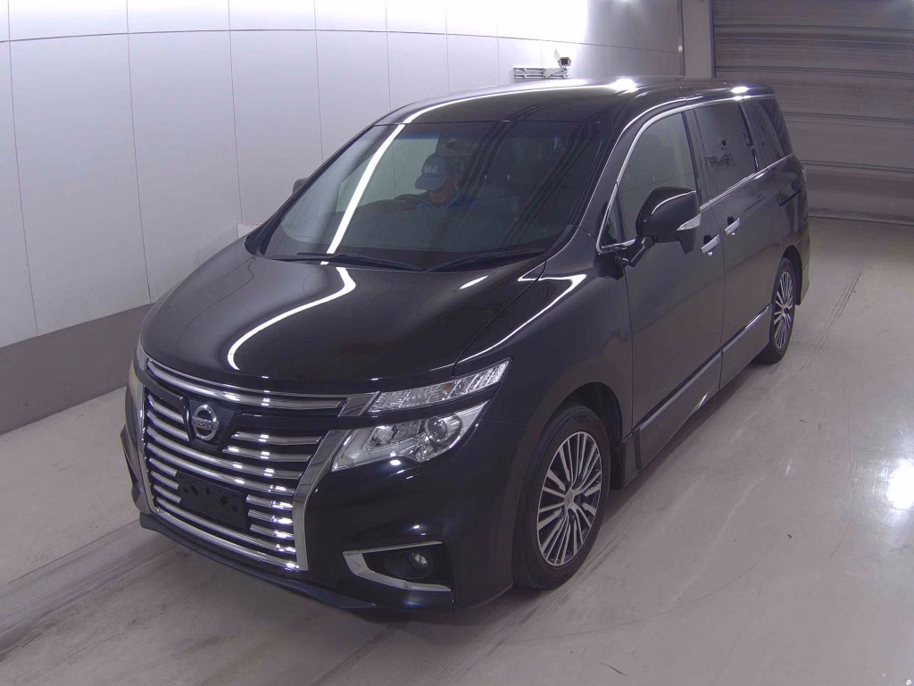 NISSAN ELGRAND