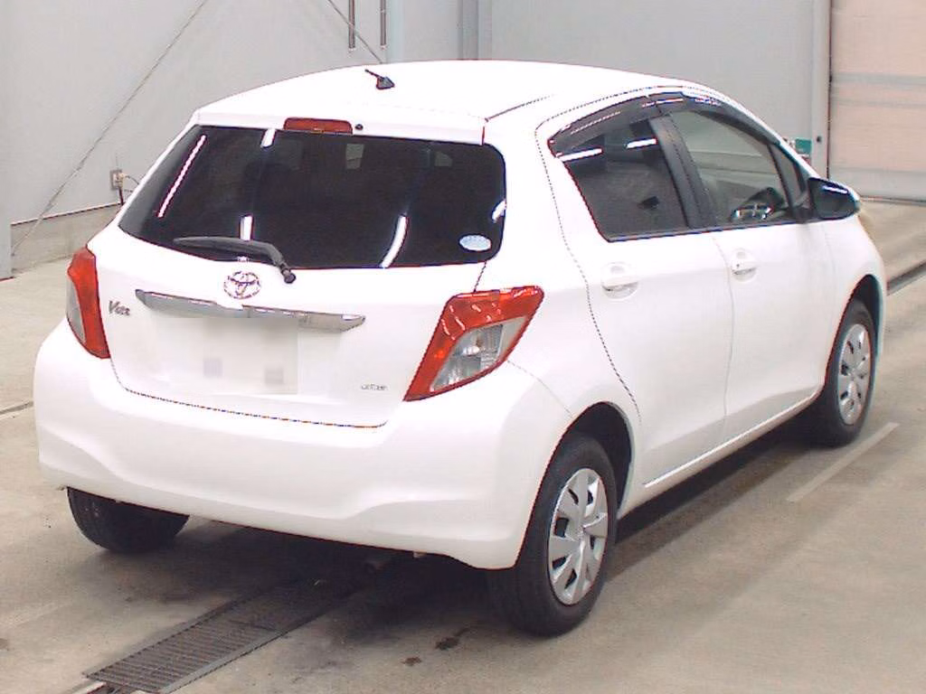 TOYOTA VITZ