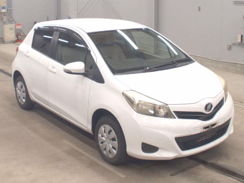 TOYOTA VITZ
