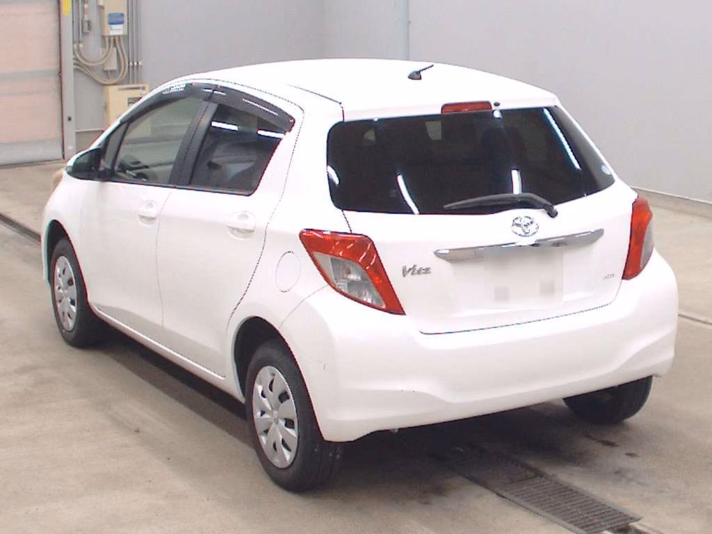 TOYOTA VITZ