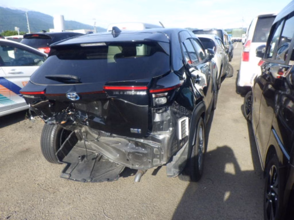 TOYOTA YARIS CROSS