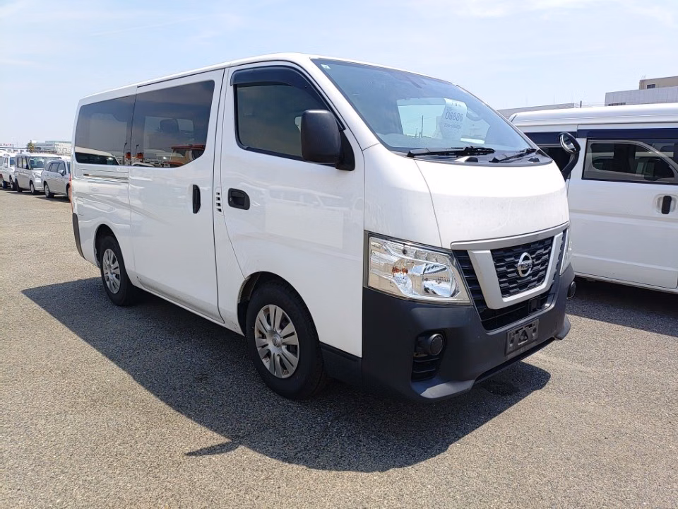 NISSAN NV350 CARAVAN