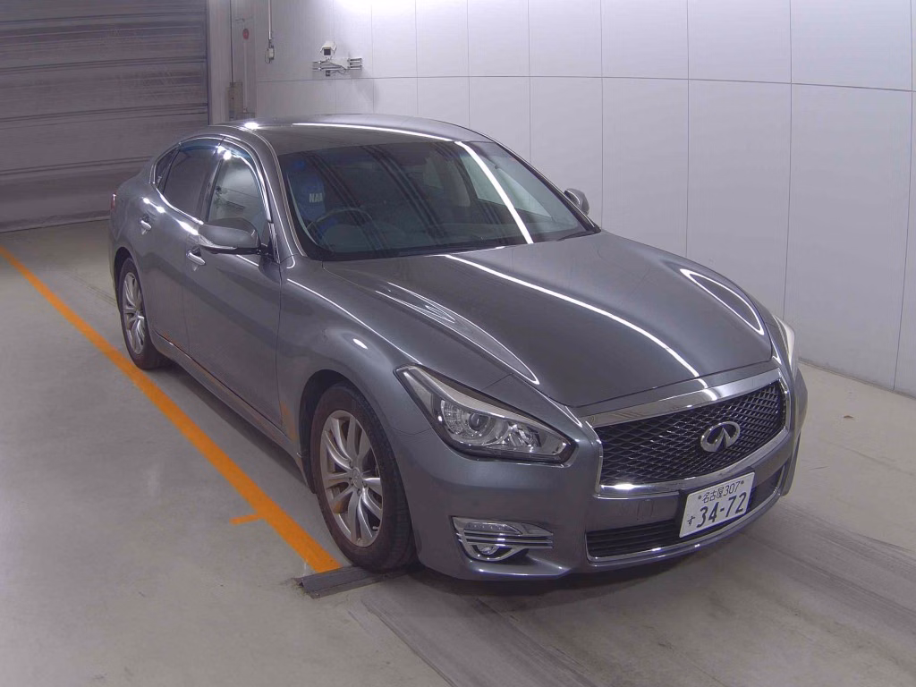 NISSAN FUGA