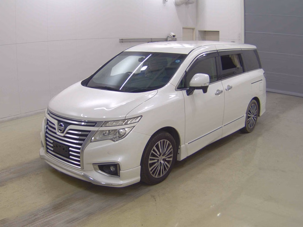NISSAN ELGRAND