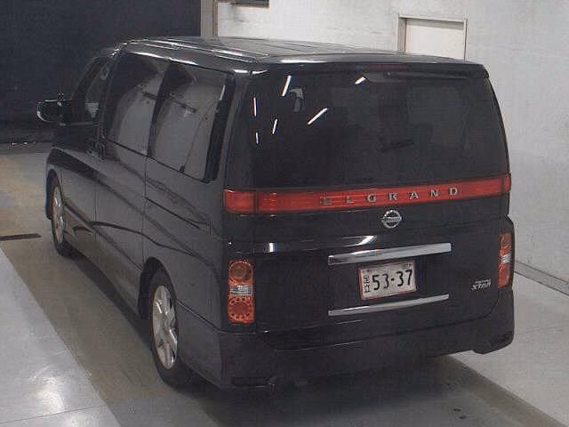 NISSAN ELGRAND