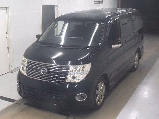 NISSAN ELGRAND