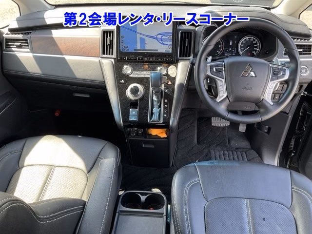 MITSUBISHI DELICA D:5