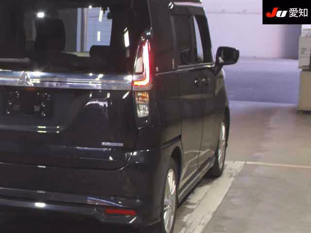 MITSUBISHI DELICA D:2