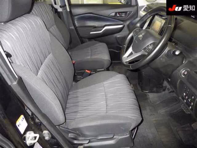 MITSUBISHI DELICA D:2