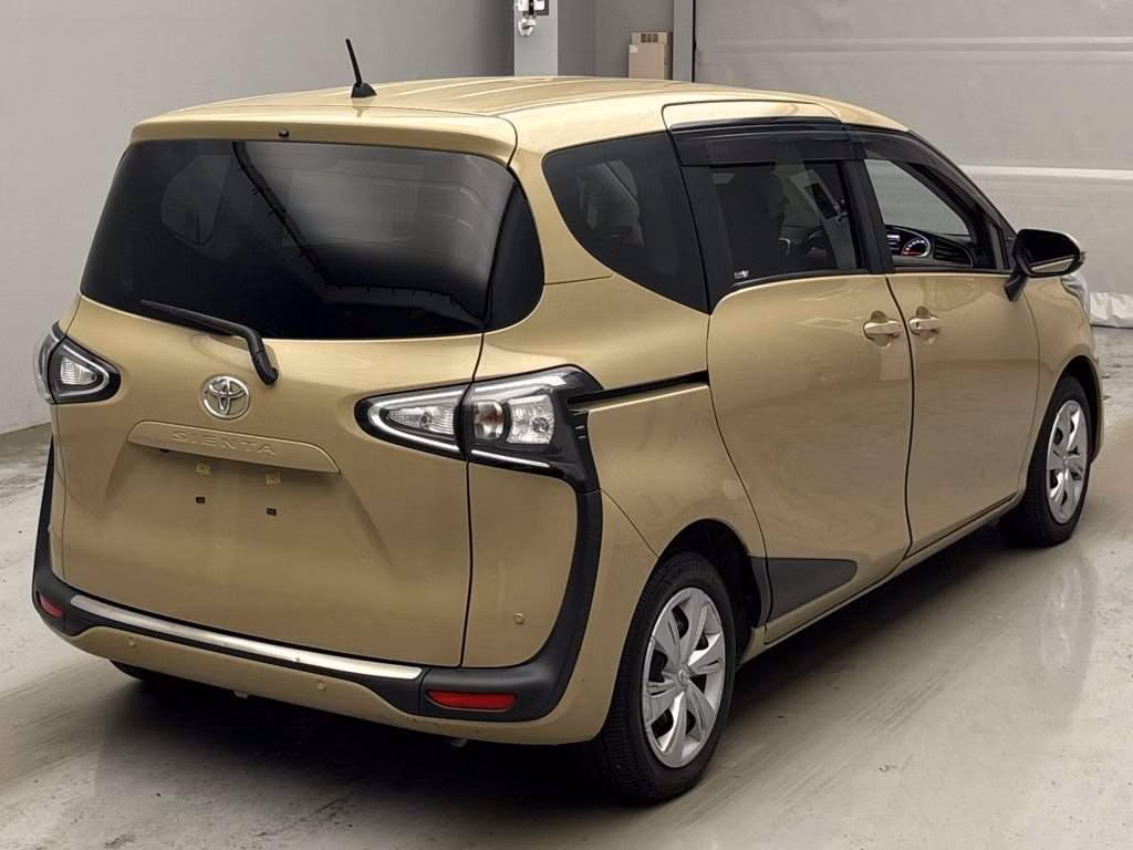 TOYOTA SIENTA