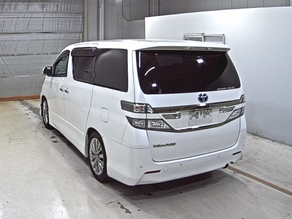 TOYOTA VELLFIRE