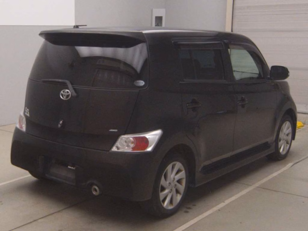 TOYOTA BB