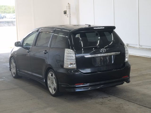 TOYOTA WISH