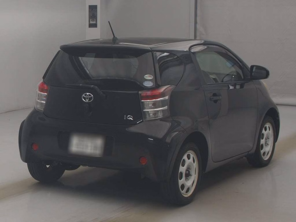 TOYOTA IQ