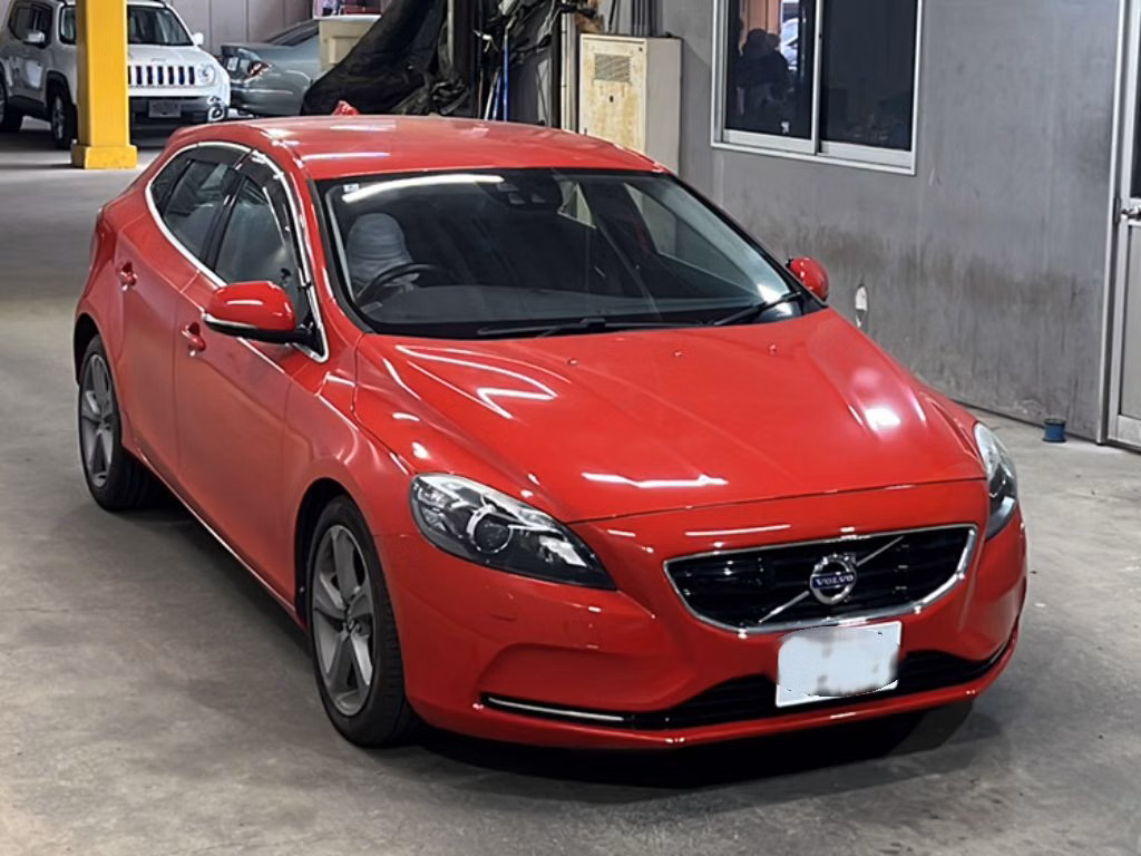 VOLVO V40
