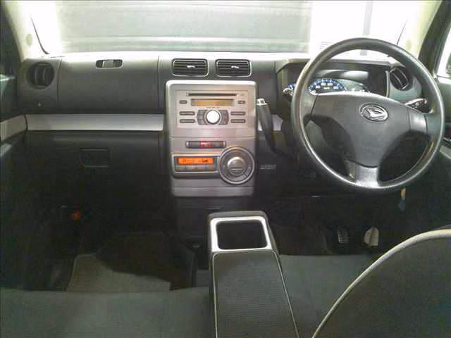 DAIHATSU MOVE CONTE