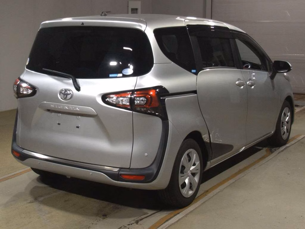 TOYOTA SIENTA