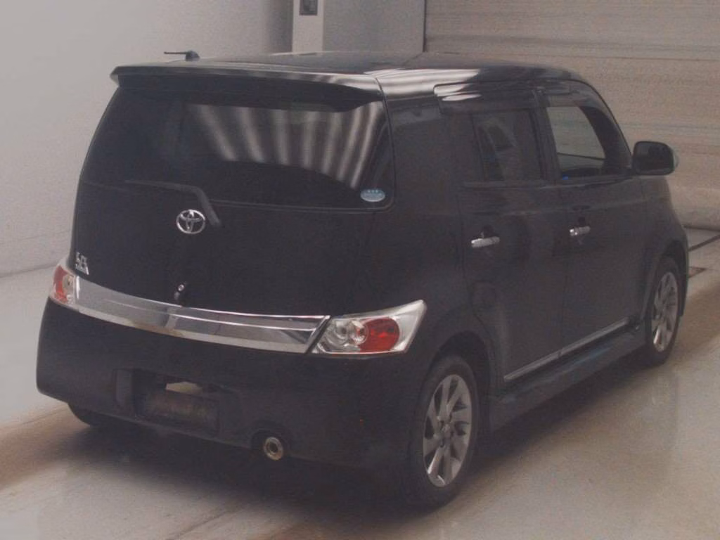 TOYOTA BB