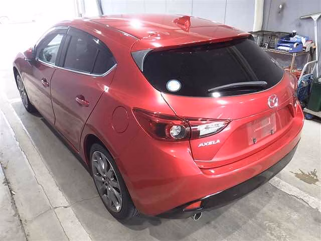 MAZDA AXELA