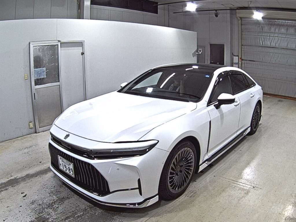 TOYOTA CROWN