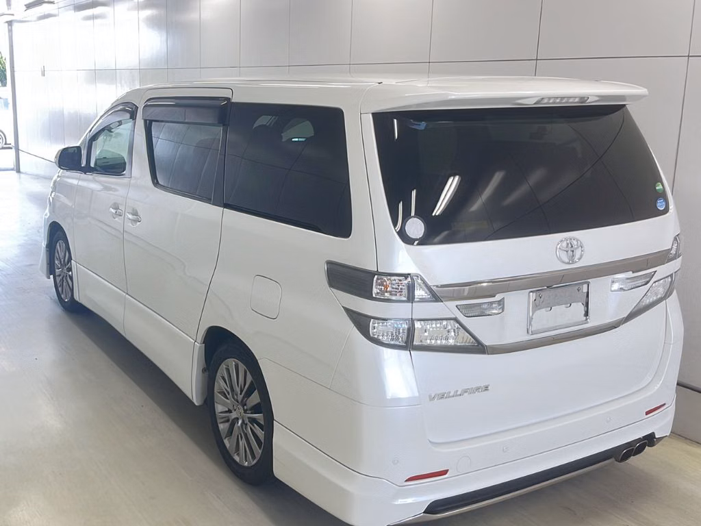 TOYOTA VELLFIRE